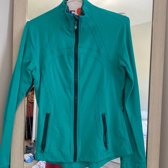 Lulu lemon jacket size 8 color: cosmic teal - Picture 1 of 3